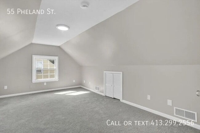 Building Photo - 55 Pheland St