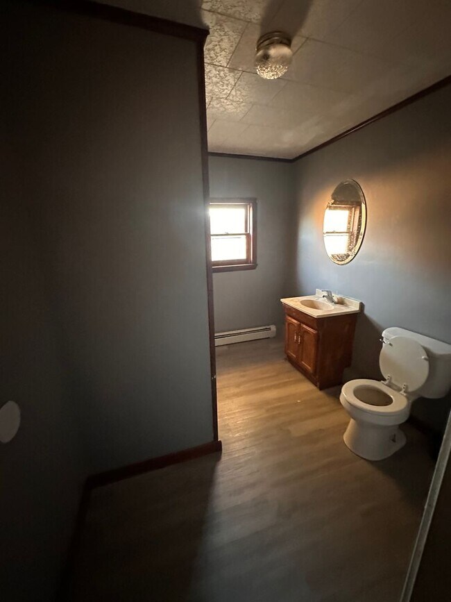 Building Photo - 316 Worth St