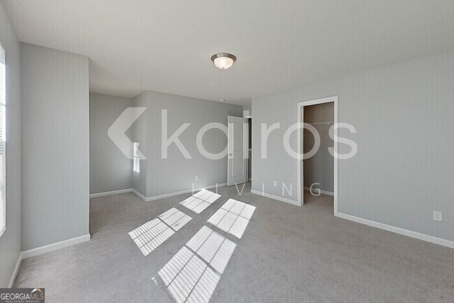 Building Photo - 633 Canal St