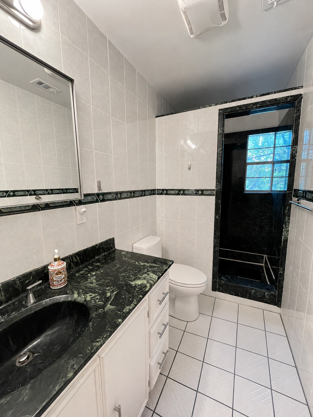 Building Photo - 413 Lightsey Rd
