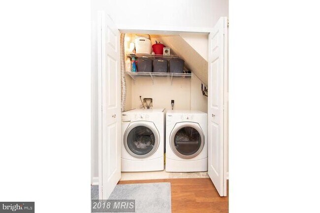Building Photo - 3070 Madden Ct