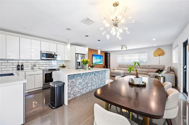 Building Photo - 13800 SW 78th Pl