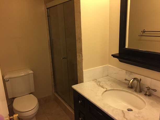 Building Photo - 1437 Lansing Ave