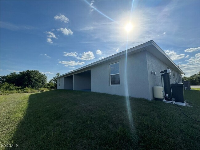 Building Photo - 884 Alabama Rd S