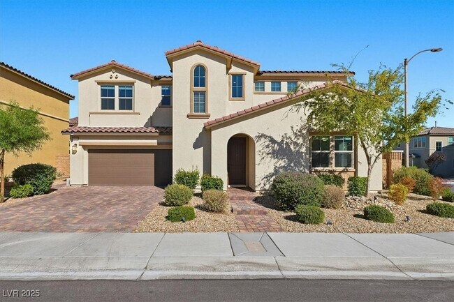 Primary Photo - 10260 Western Pine Ave