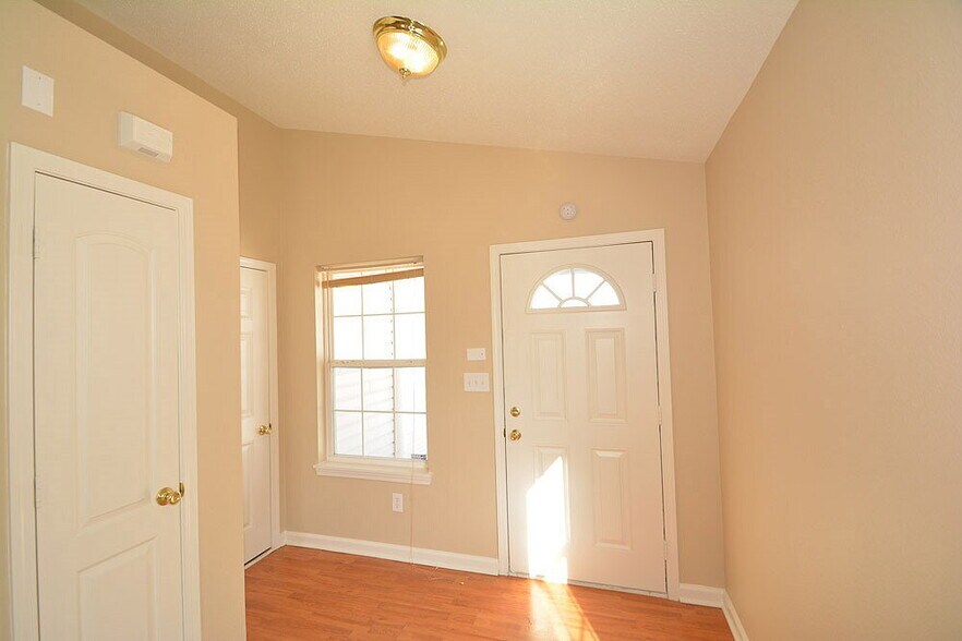 Building Photo - 9723 Centennial Ct
