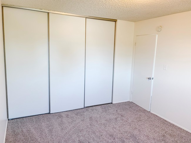 Building Photo - 2712 Mission Village Dr