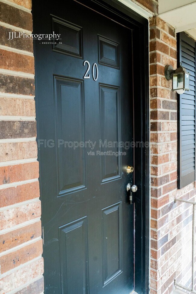 Building Photo - 129 Hillcrest Dr