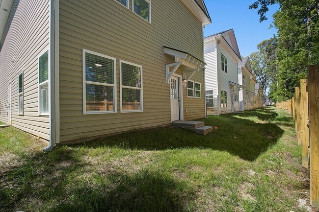 Building Photo - 4707 Boundary St