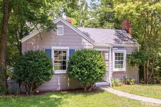 Building Photo - 2602 Wayland Dr