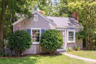 Building Photo - **Wayland Heights Ranch Style Home W/ Private Back Yard**