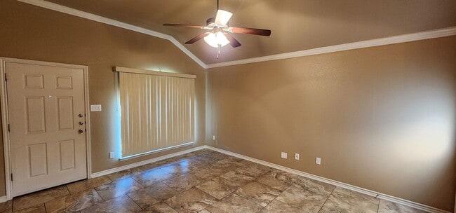 Building Photo - Beautiful 2 bed/2 bath near Clear Creek