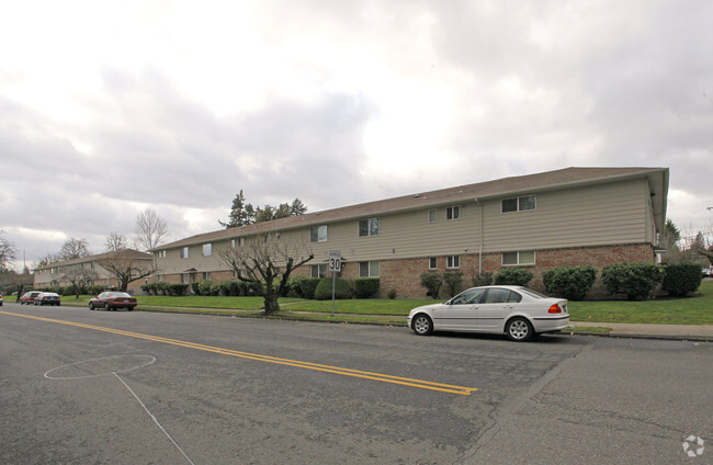 Primary Photo - Beaverton Garden Court Apartments