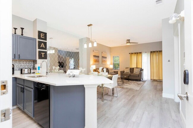 Building Photo - 8565 Crystal Cove Loop