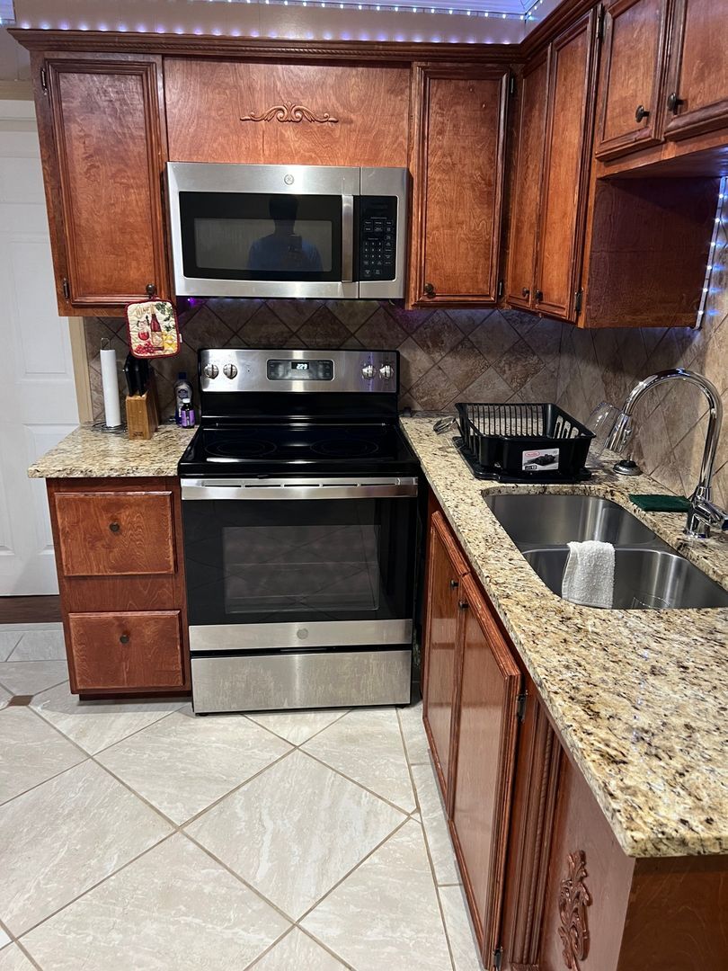 Building Photo - 112 Bon View Dr