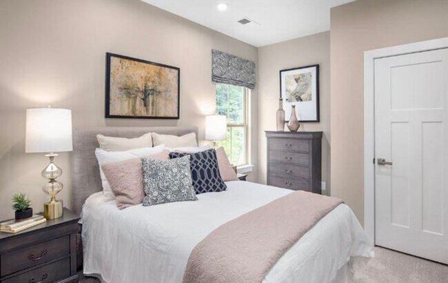 Building Photo - Luxury 5 Bedroom Home in Brooke Village | Near Quantico, VRE & Downtown Fredericksburg – Coming S...