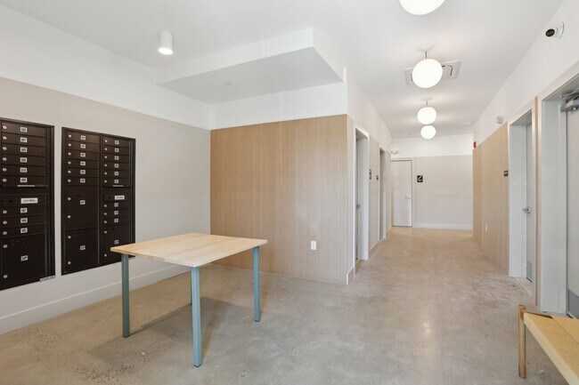 Building Photo - 2654 Coral St