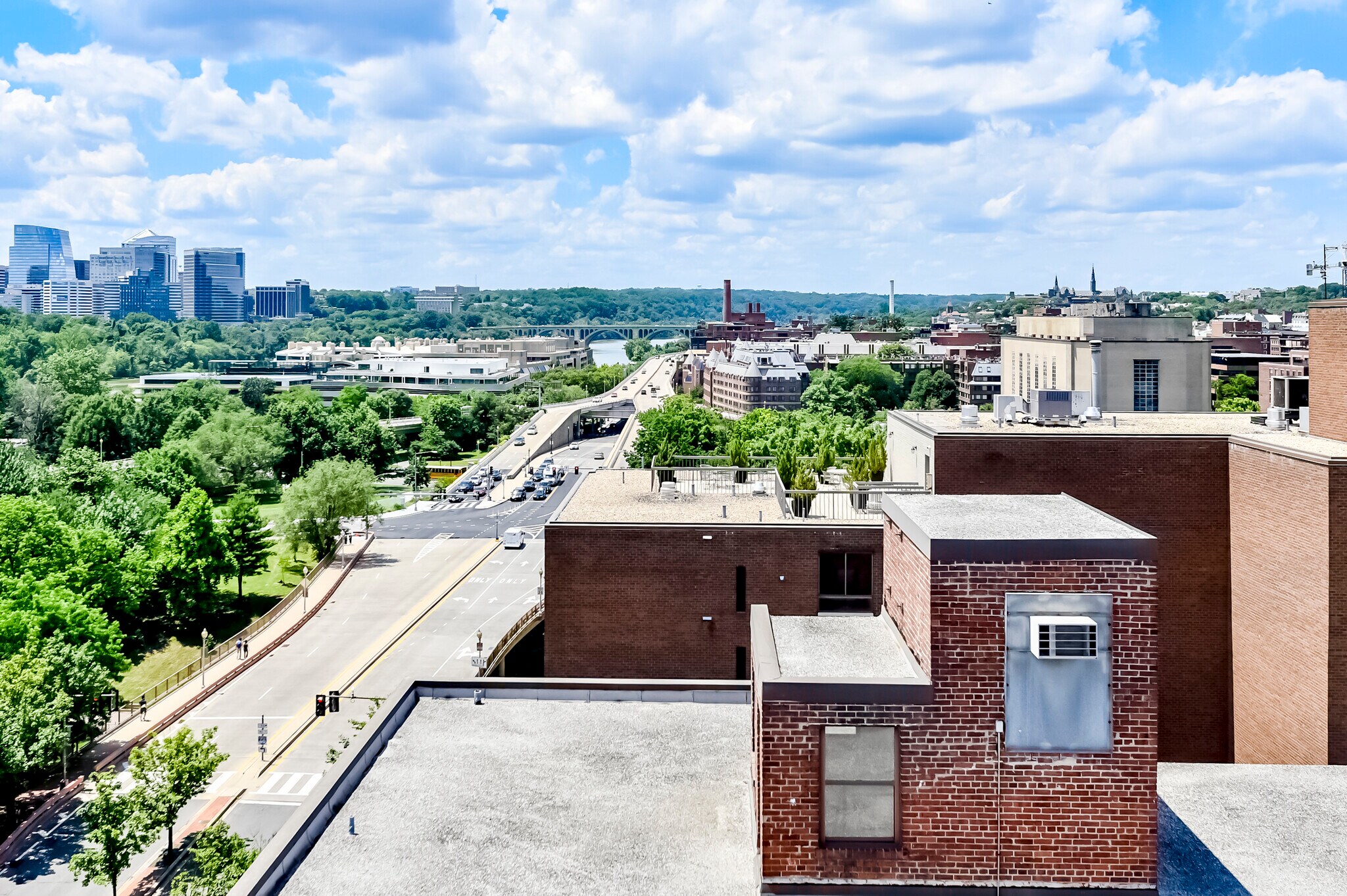 Building Photo - 2515 K St NW