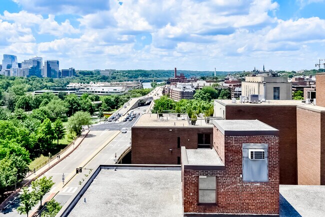Building Photo - 2515 K St NW