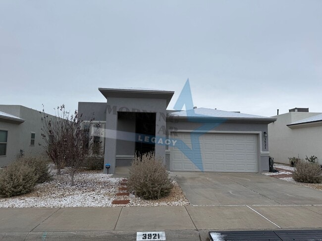 Primary Photo - Newer home in desirable Metro area!