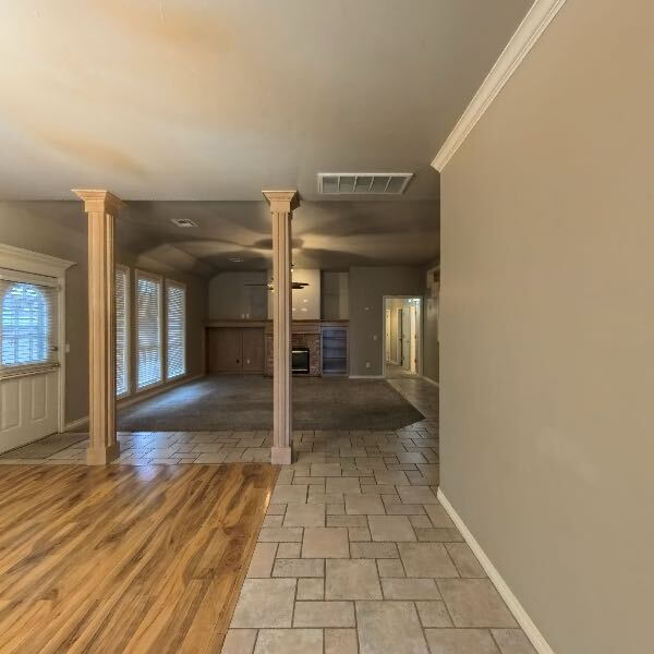 Building Photo - Stunning Home with Premium Upgrades and Modern Comforts!