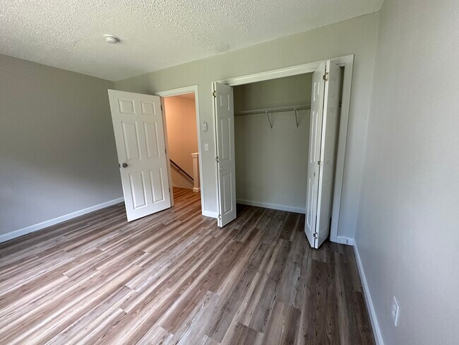 Building Photo - 45 Baxter Woods Trl