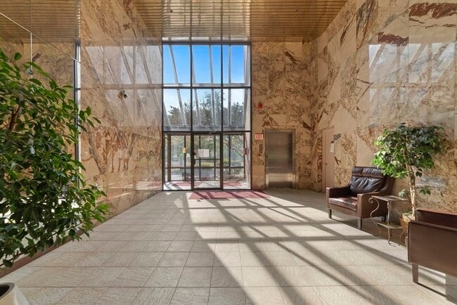 Building Photo - 2500 Mystic Valley Pkwy