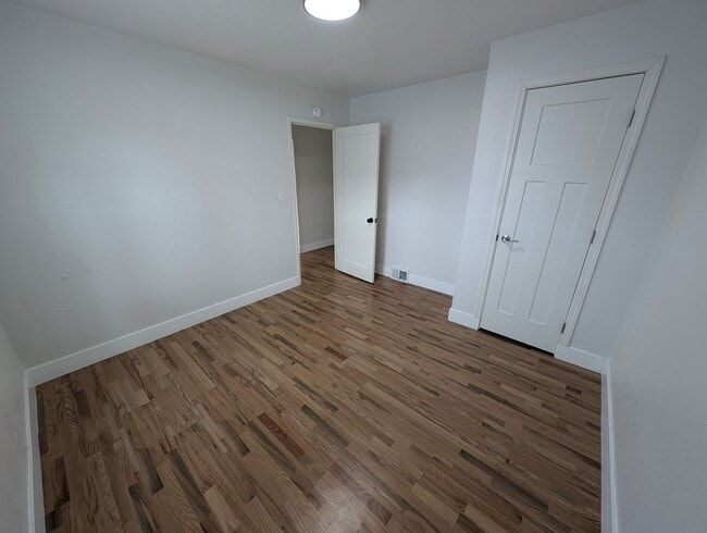 Building Photo - Updated 3 Bedroom Charmer in the Heart of ...