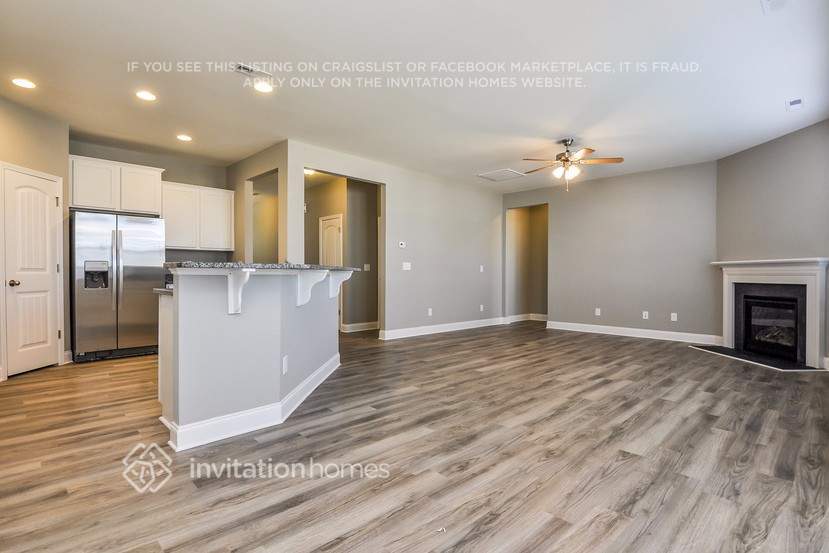 Building Photo - 41 Needham Ln