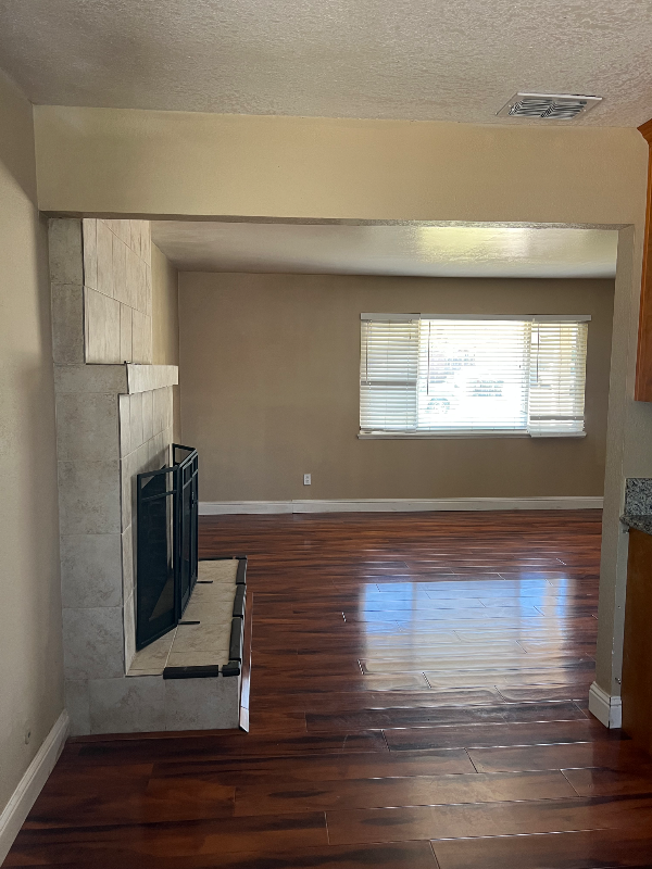 Building Photo - 5700 Tahama St