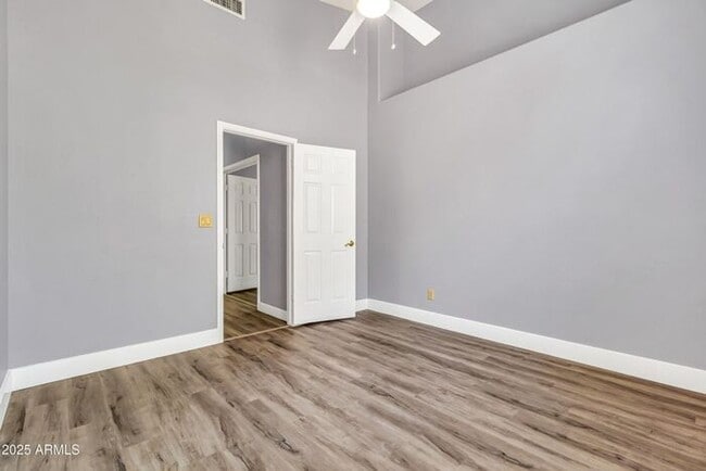 Building Photo - MOVE IN SPECIALS!! 15 DAYS RENT FREE!! Stunning 4beds/2.5baths single-level home in the heart of ...