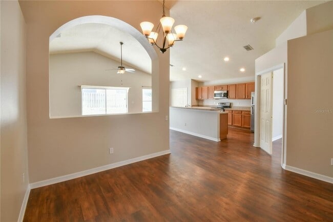 Building Photo - 1094 Bluegrass Dr