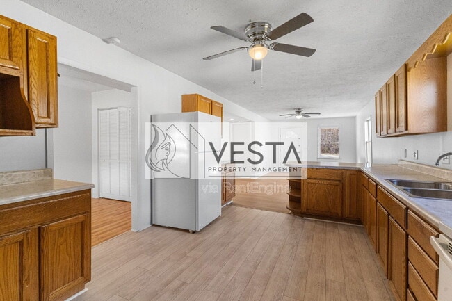 Building Photo - 303 Tarheel Dr