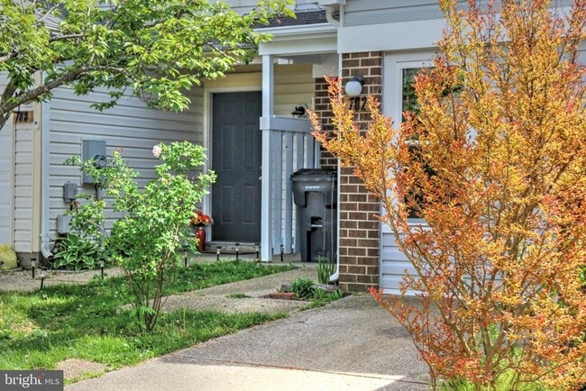 Primary Photo - 46357 Columbus Dr