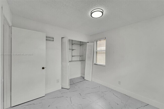 Building Photo - 737 NW 103rd Terrace