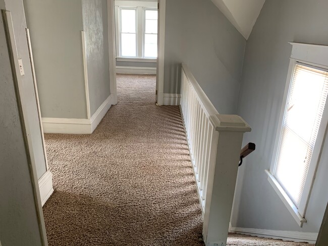 Building Photo - 3 bedroom house in Davenport