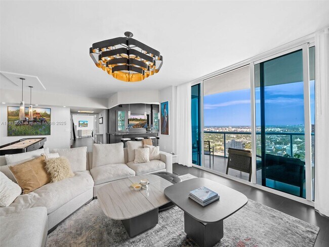 Building Photo - 333 Las Olas Way