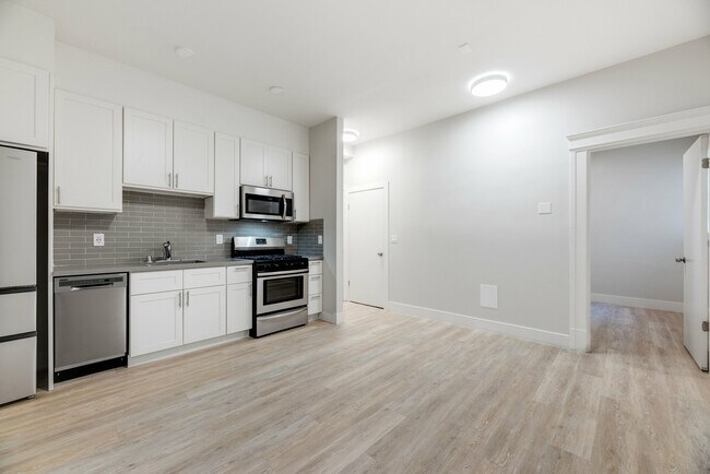 Building Photo - 1650 California St