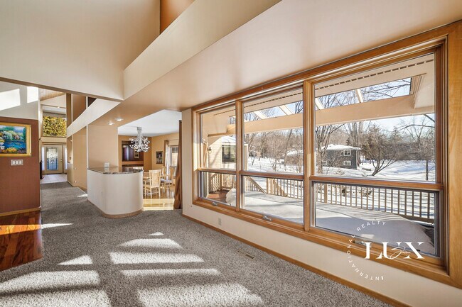 Building Photo - 2504 Sheffield Cir N