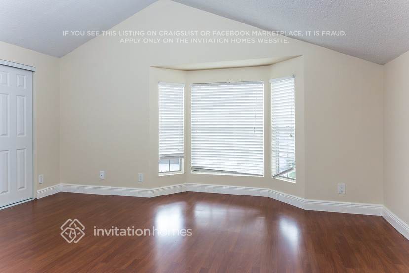 Building Photo - 5879 Rambler Rose Way