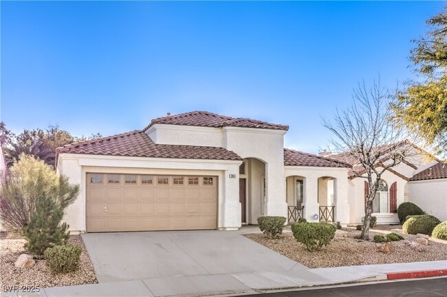 Building Photo - 1851 Vista Pointe Ave