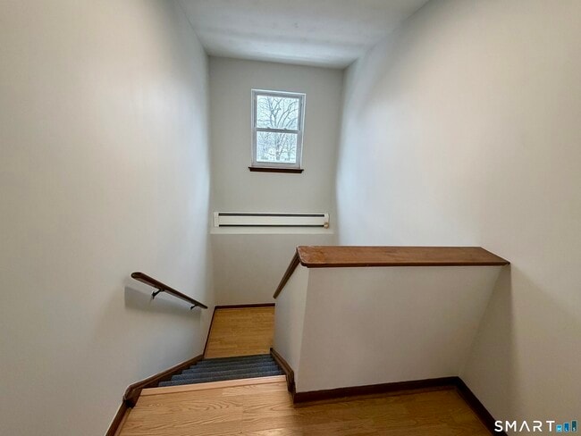 Building Photo - 76 Highland Ct