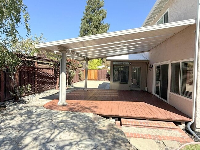 Building Photo - NEW PRICE ! Highly upgraded ! Two Story Ho...