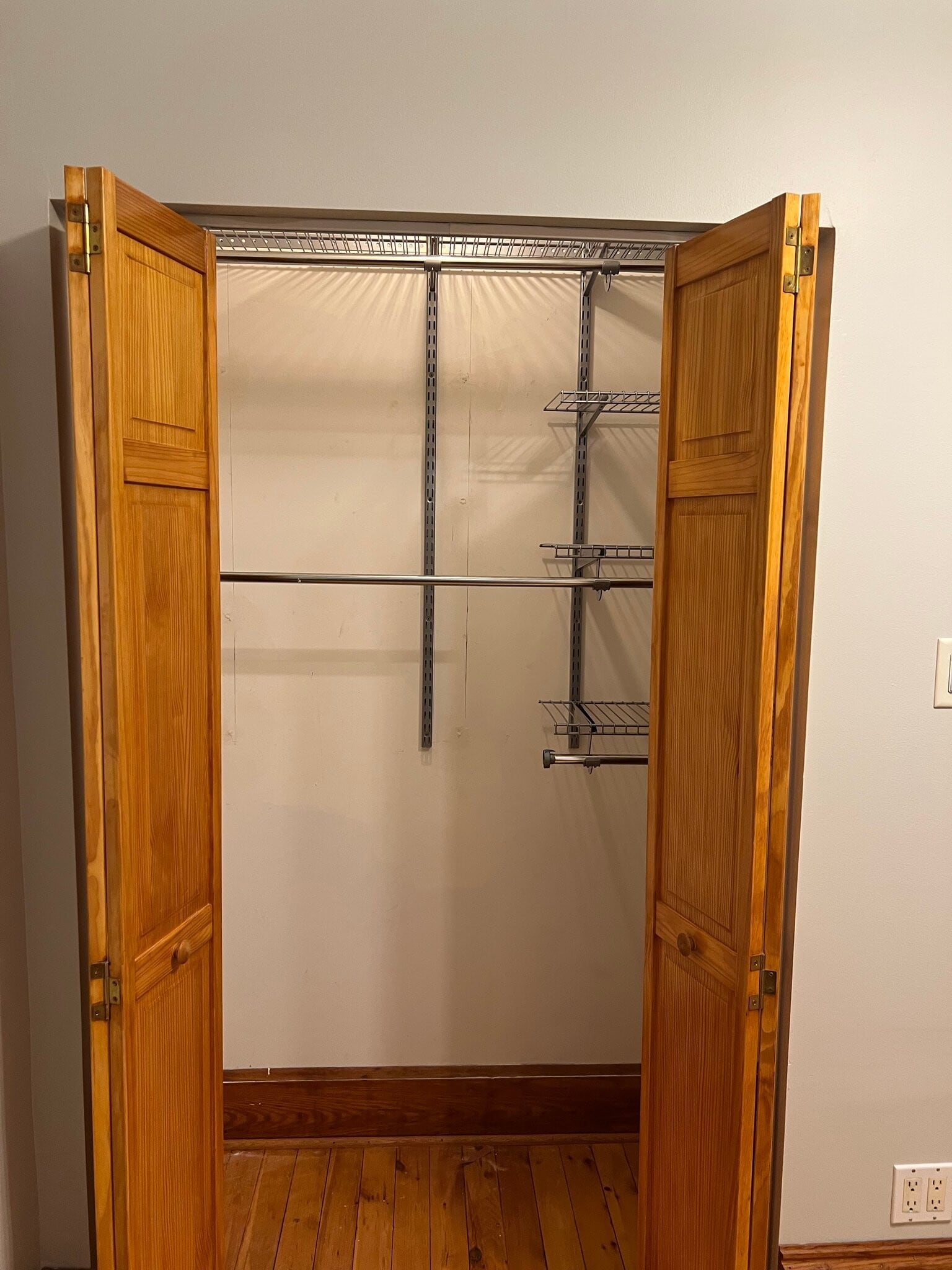 Building Photo - 2311 S Central Park Ave