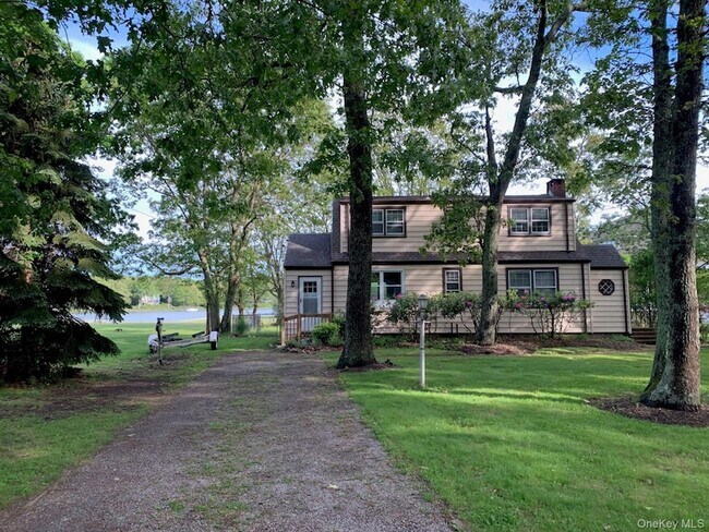 Building Photo - 900 Mason Dr