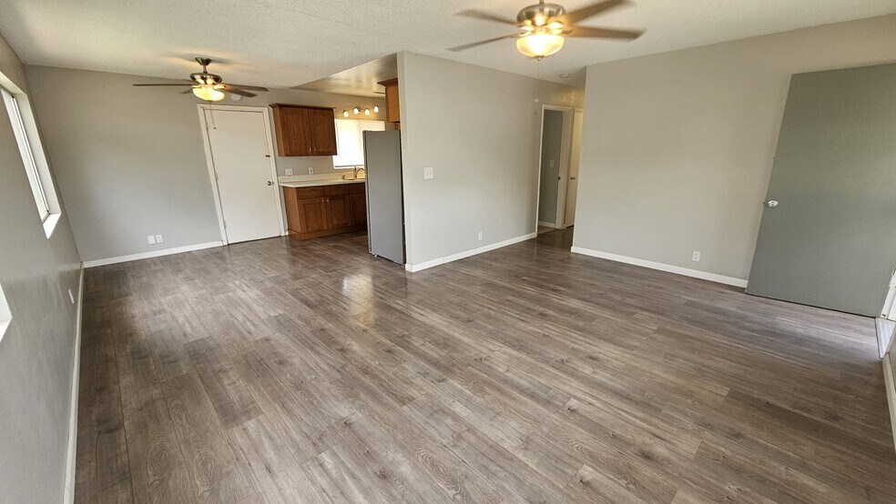 Living Room, Dining Area - 85-794 Lihue St