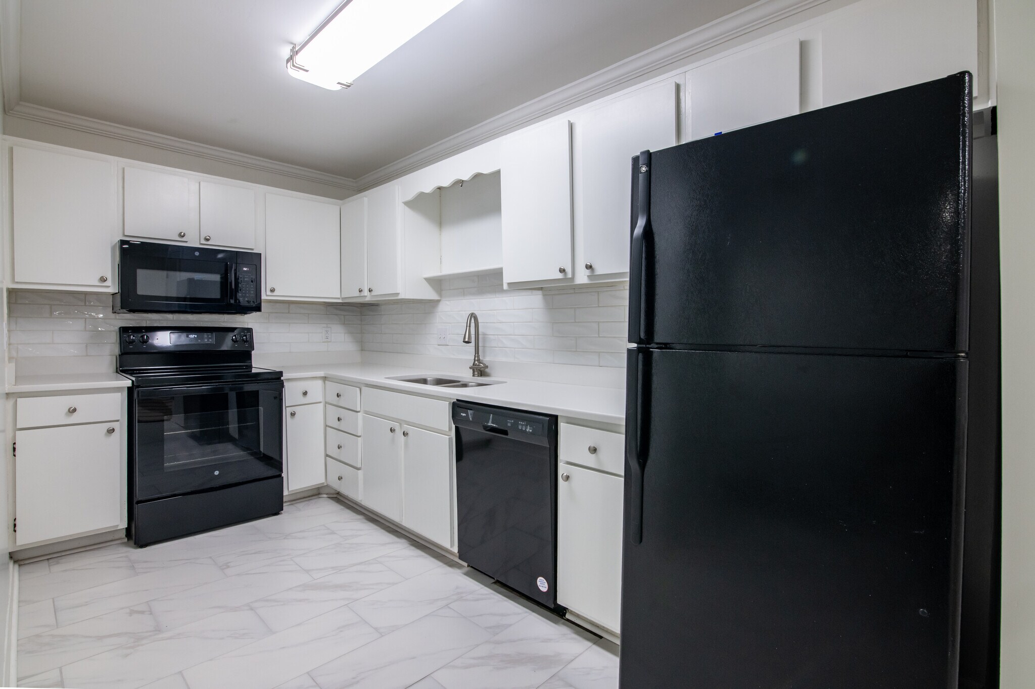 Kitchen - 1001 Woodland Vlg