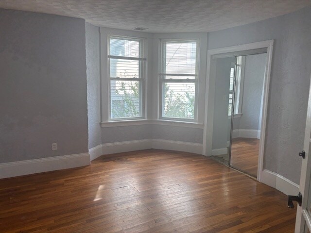 Building Photo - 1148 Bennington St