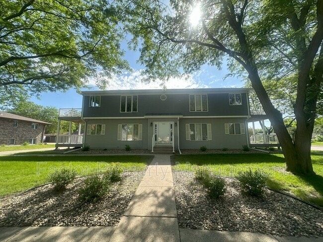 Primary Photo - 101 Heather Ln