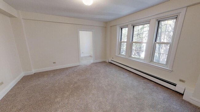 Building Photo - 1401 Beacon St